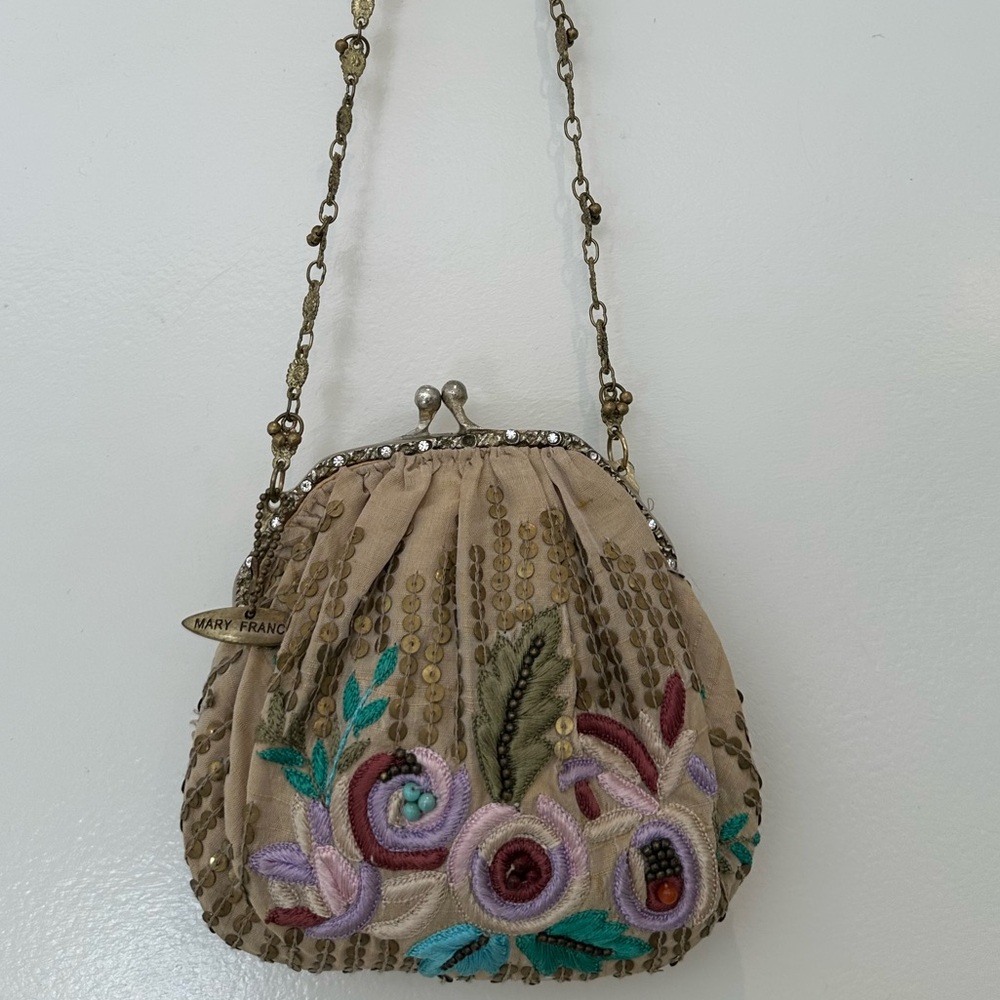 Mary Frances Detailed Floral Beaded Bag